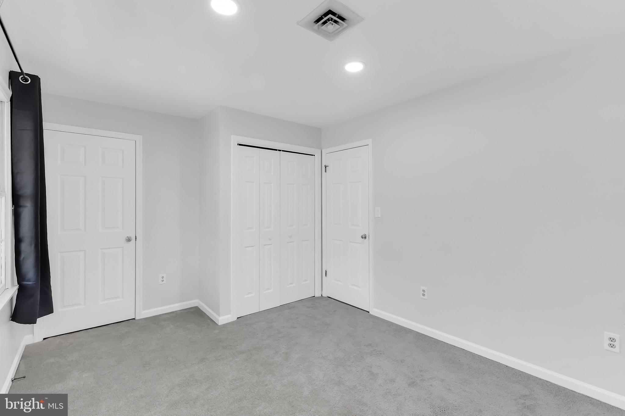 FOXCHASE - Residential