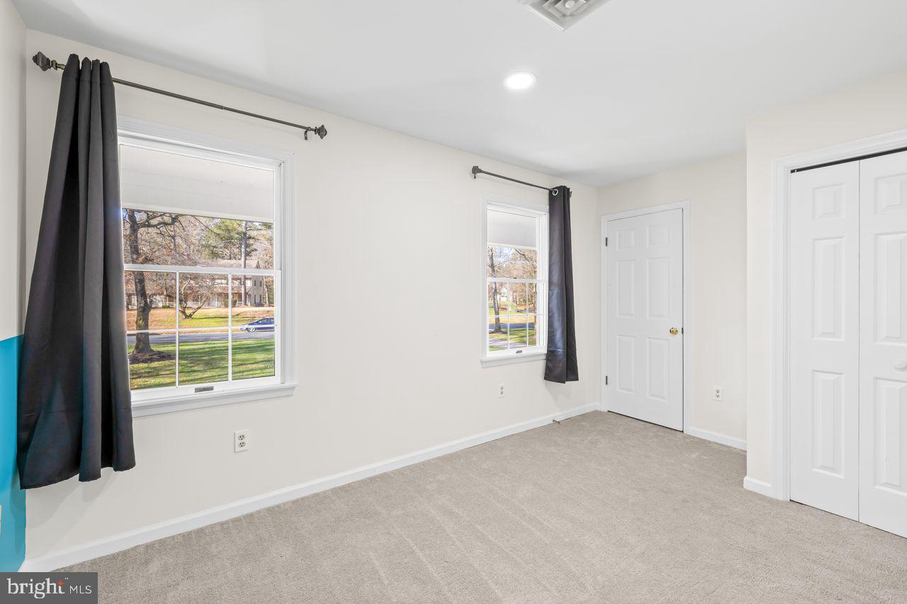 FOXCHASE - Residential