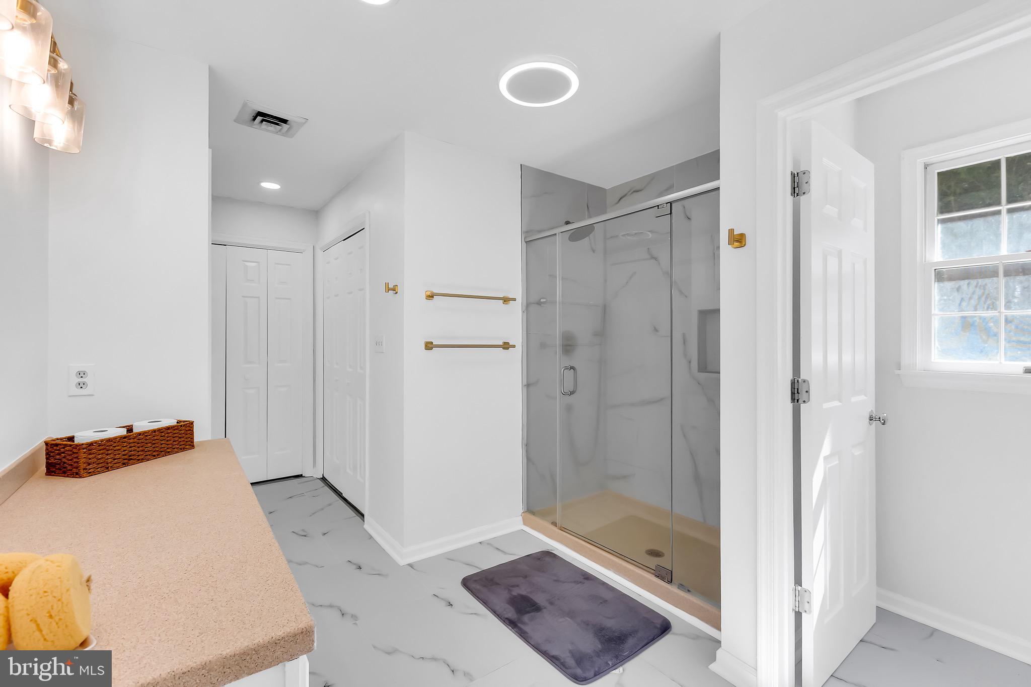 FOXCHASE - Residential