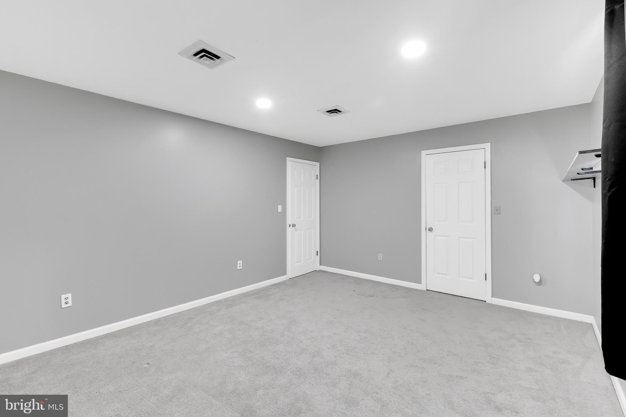 FOXCHASE - Residential