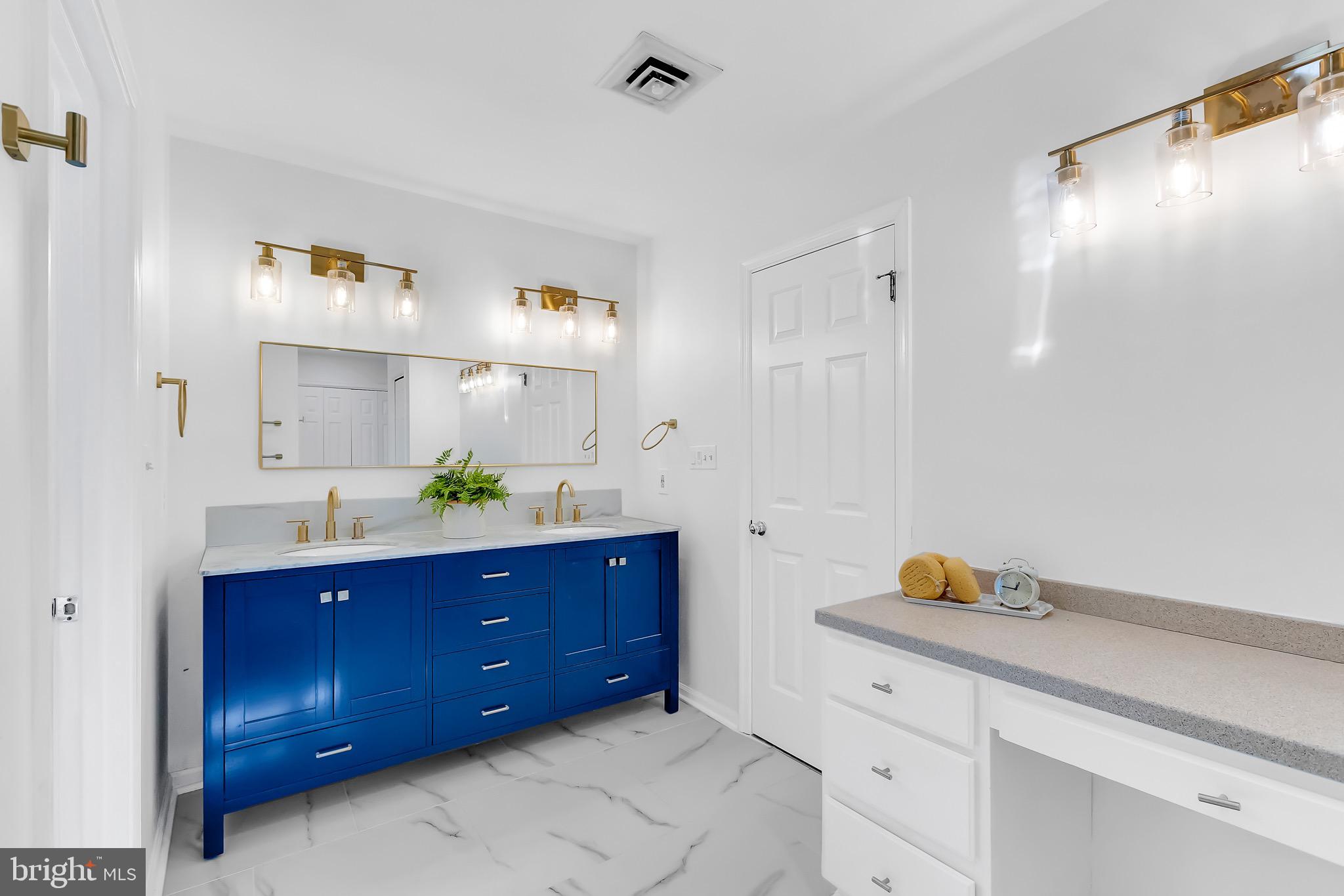 FOXCHASE - Residential