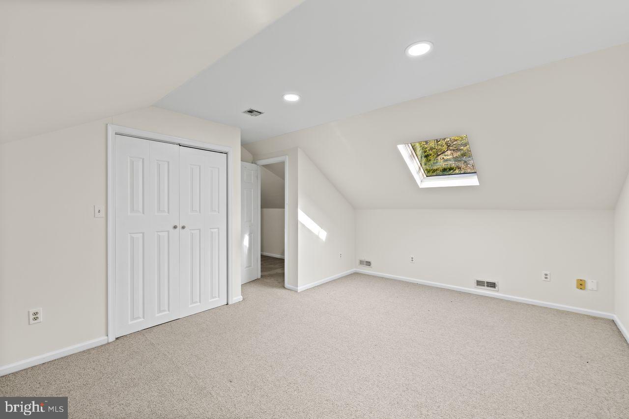 FOXCHASE - Residential