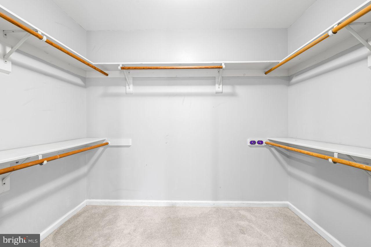 FOXCHASE - Residential