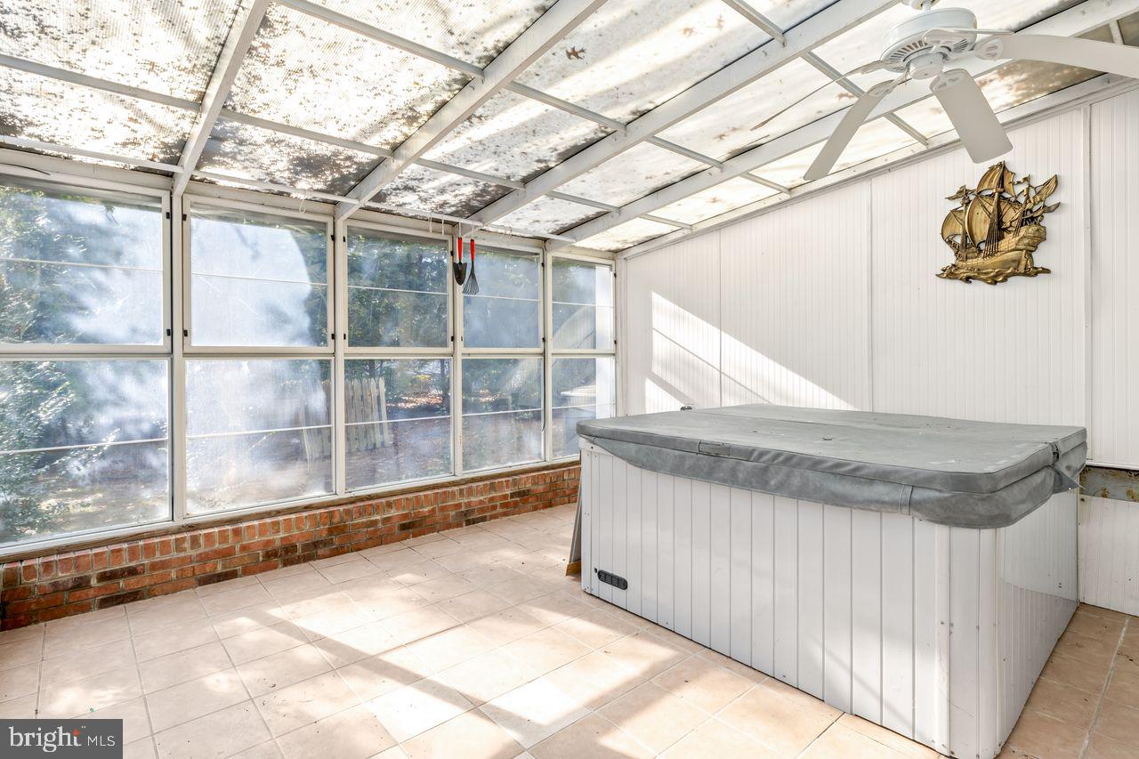 FOXCHASE - Residential