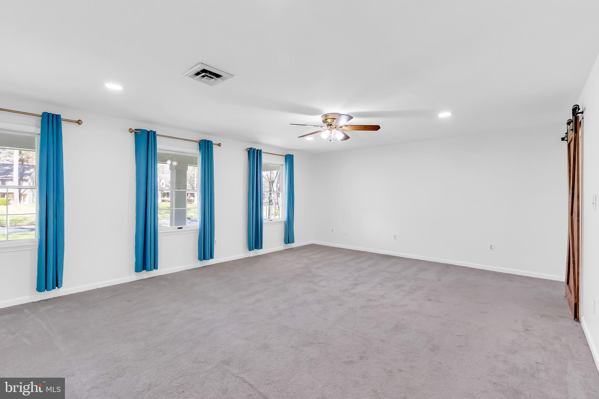 FOXCHASE - Residential