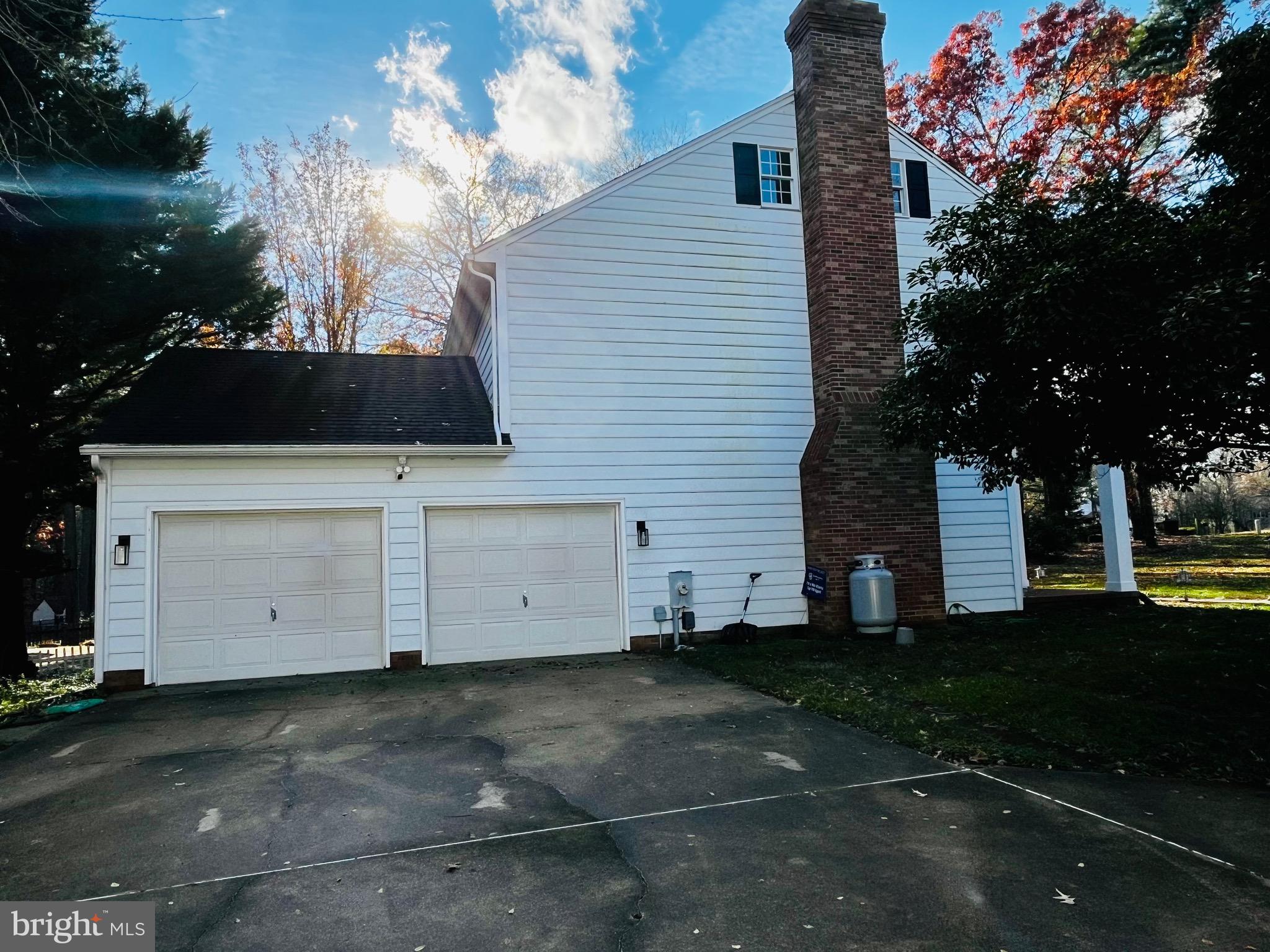 30695 FOXCHASE DRIVE