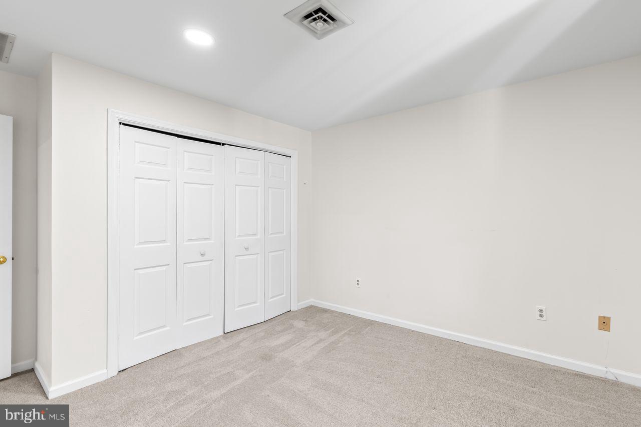 FOXCHASE - Residential