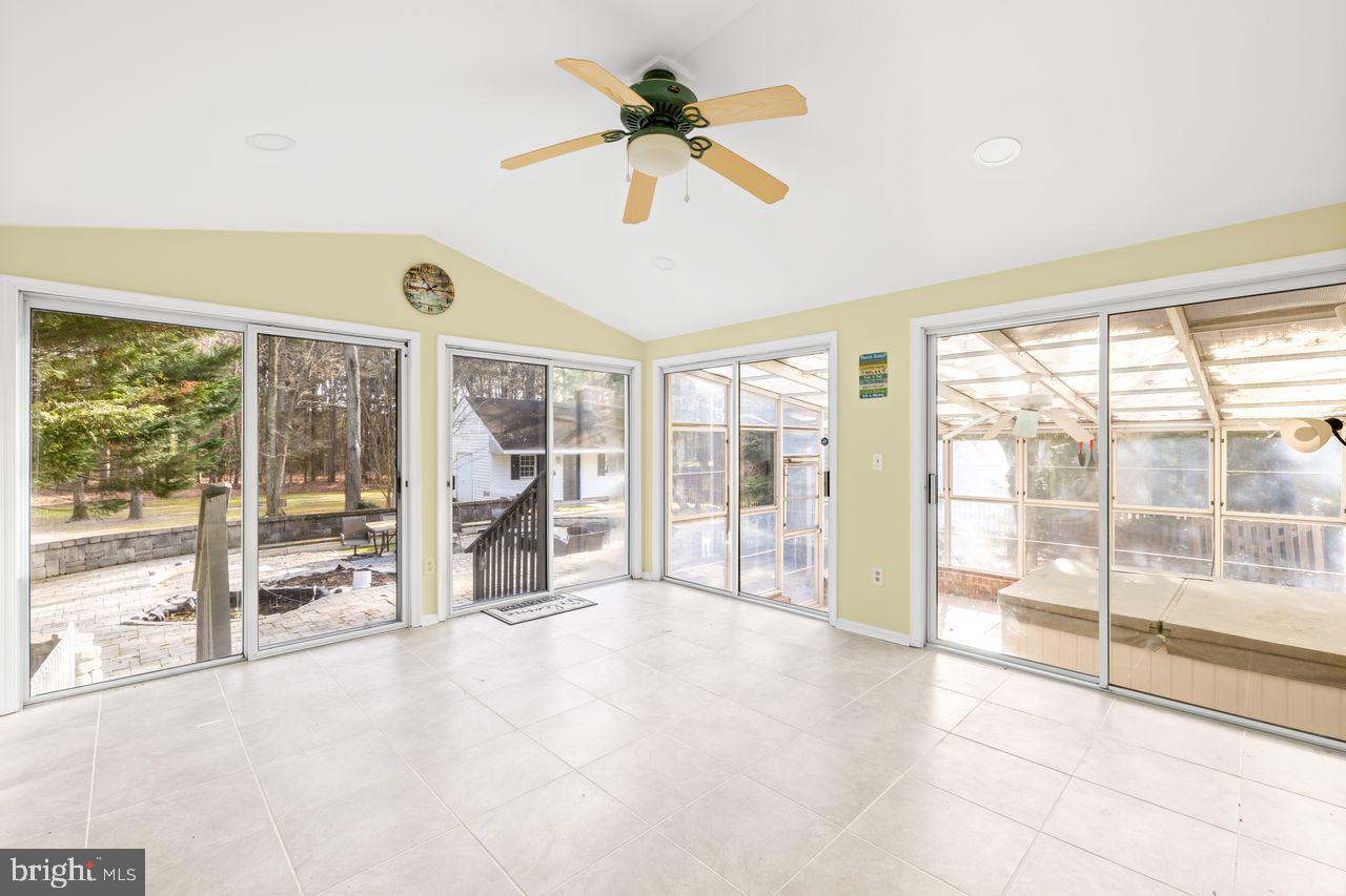 FOXCHASE - Residential