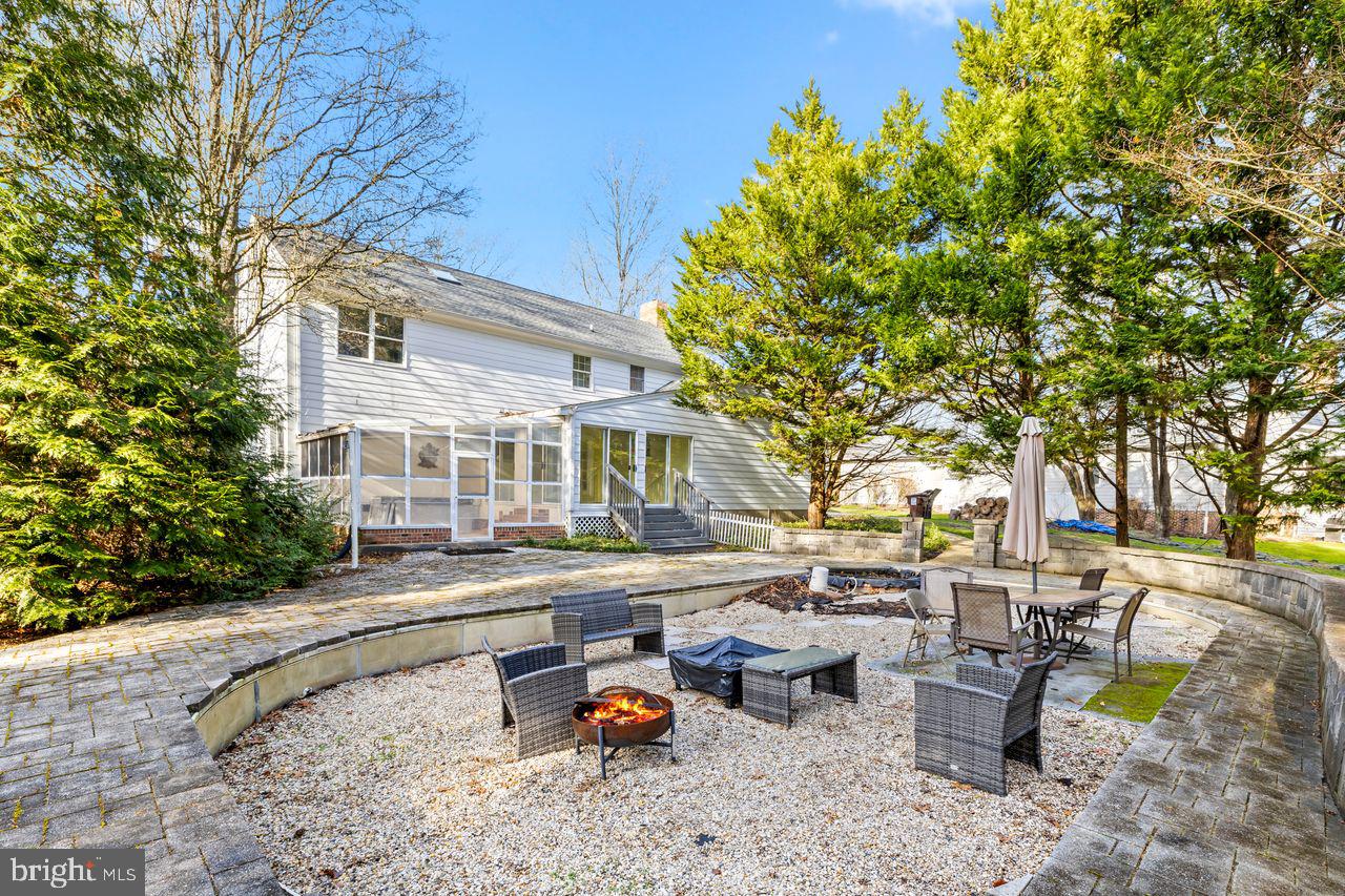 FOXCHASE - Residential