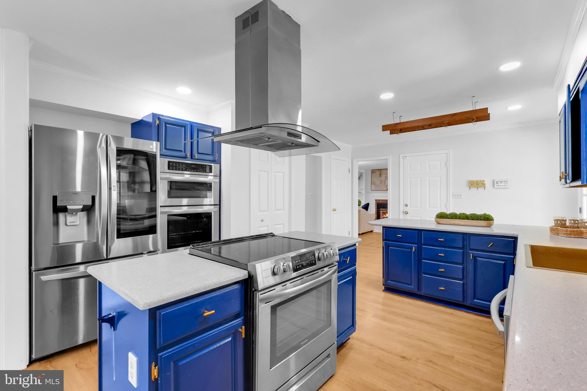 FOXCHASE - Residential