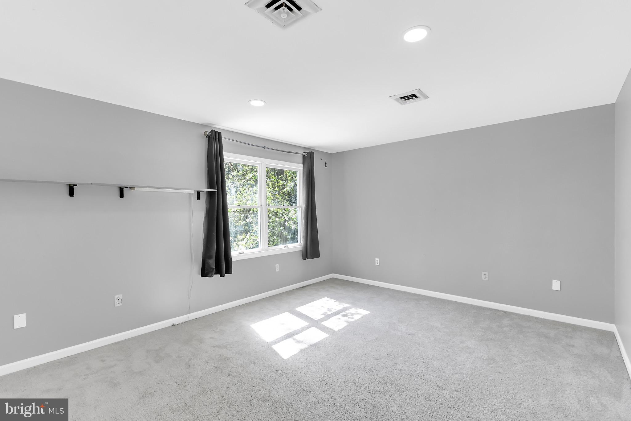 FOXCHASE - Residential