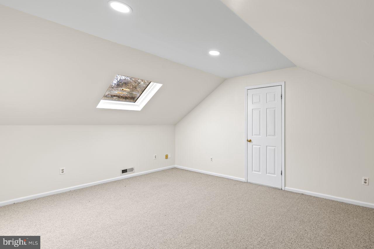 FOXCHASE - Residential