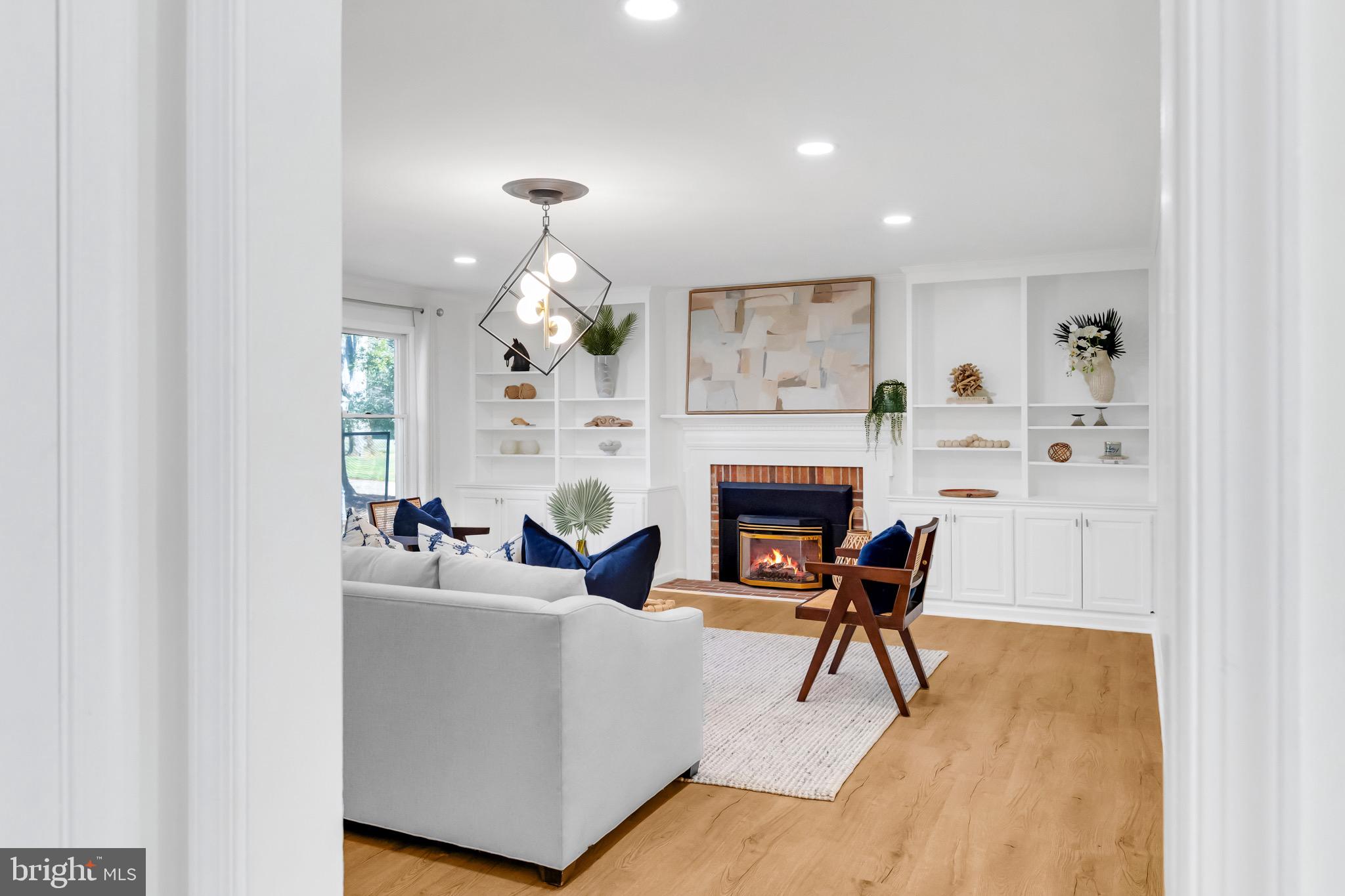 FOXCHASE - Residential