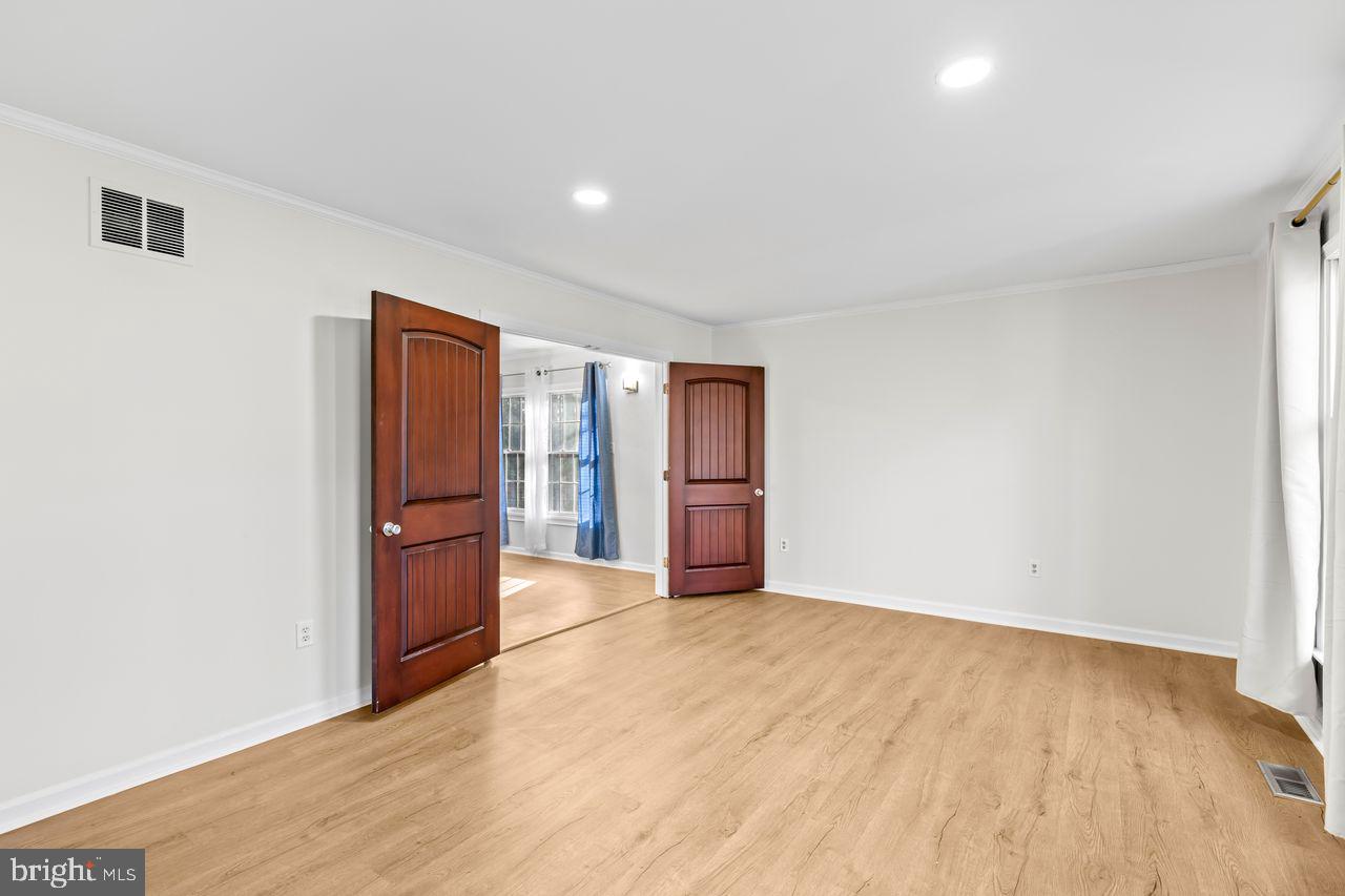 FOXCHASE - Residential