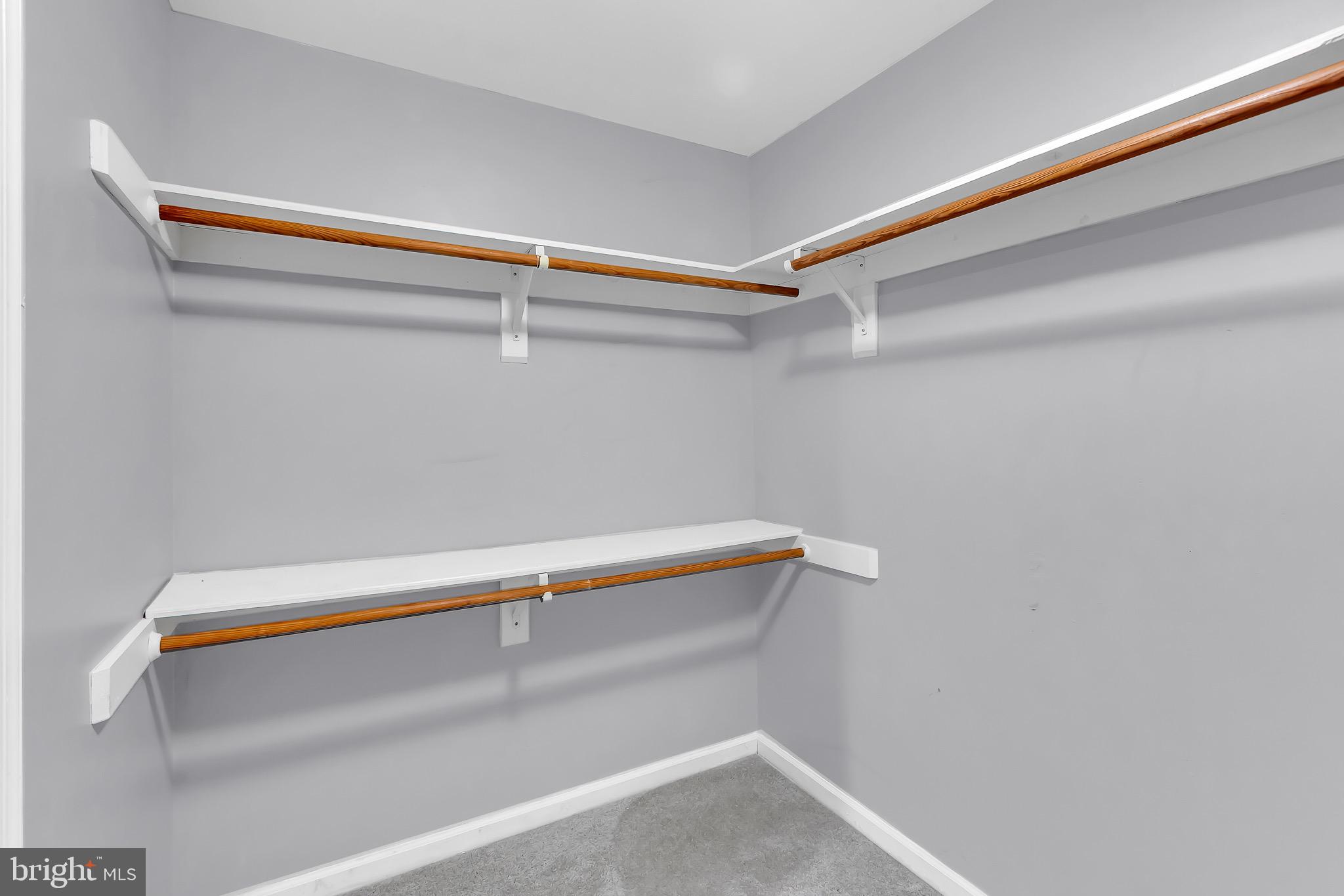 FOXCHASE - Residential