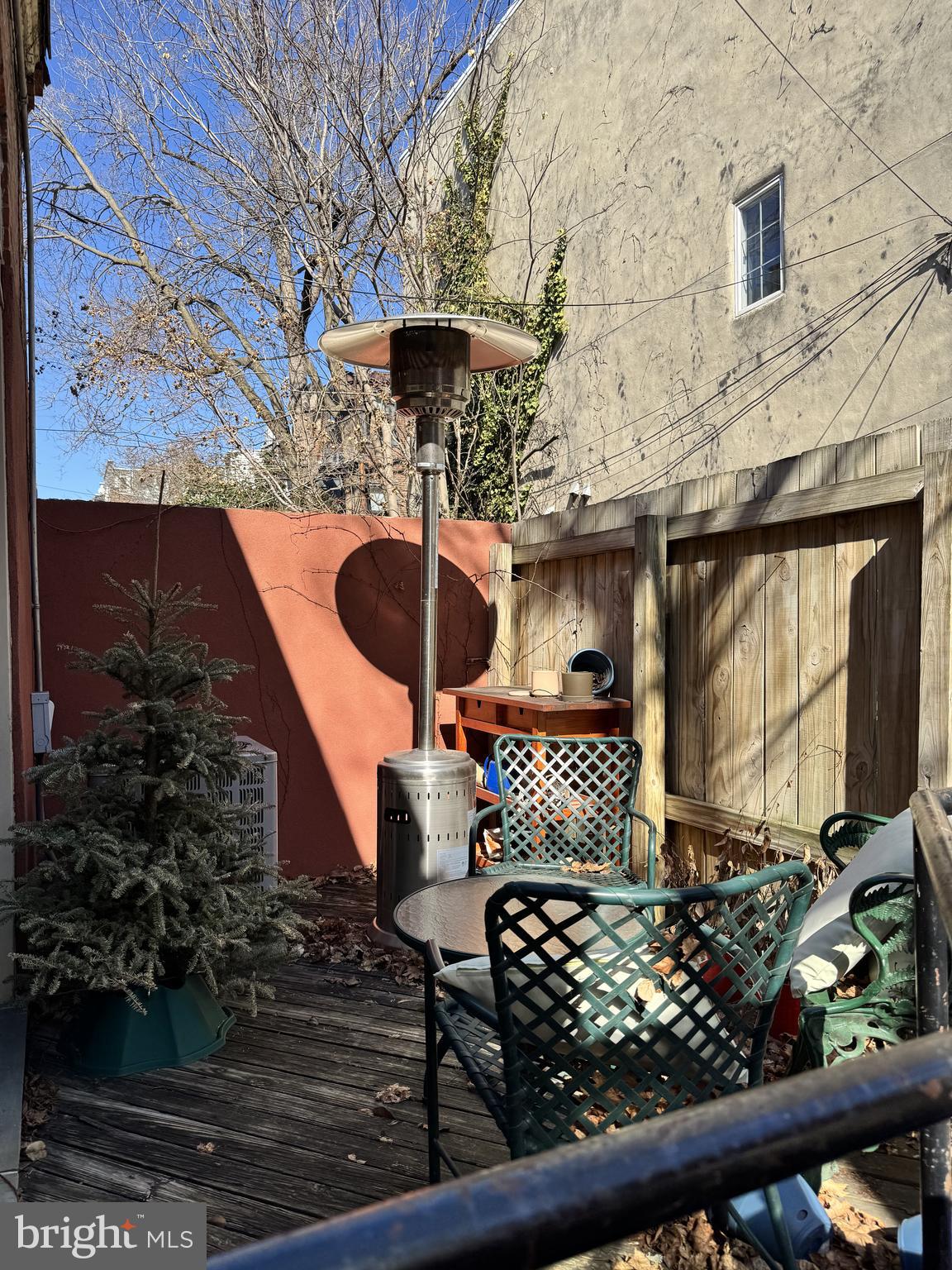 LOGAN SQUARE - Residential Income
