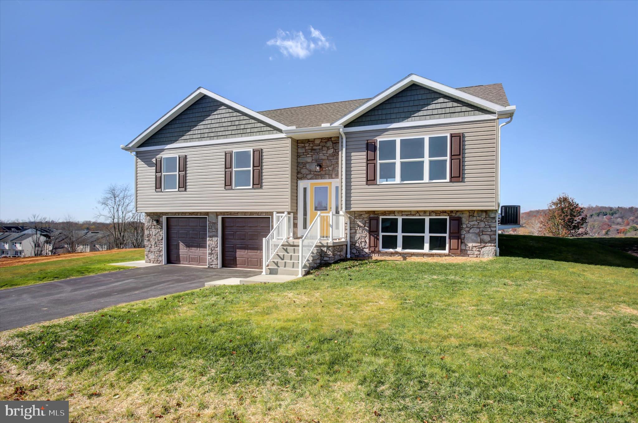 ANTIETAM COMMONS - Residential