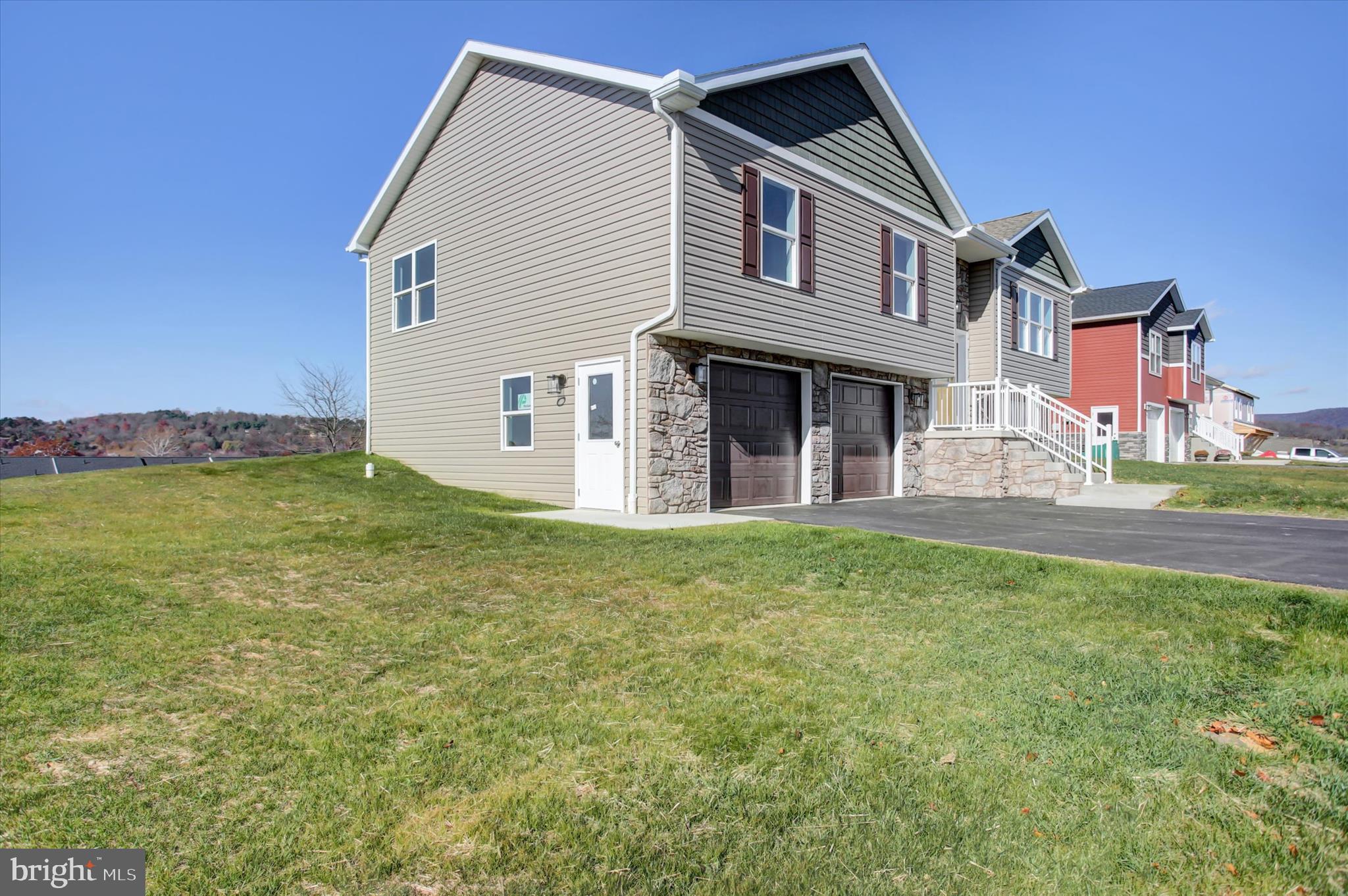 ANTIETAM COMMONS - Residential