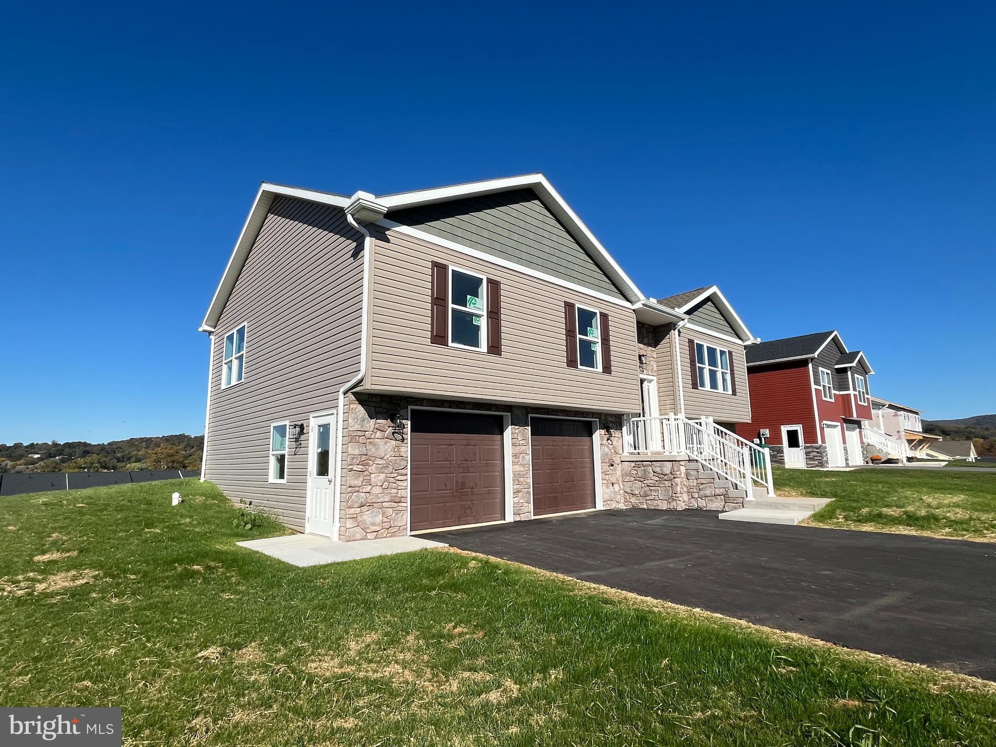 ANTIETAM COMMONS - Residential