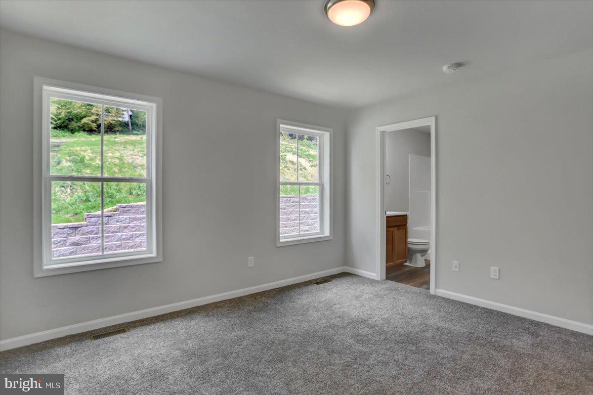 ANTIETAM COMMONS - Residential