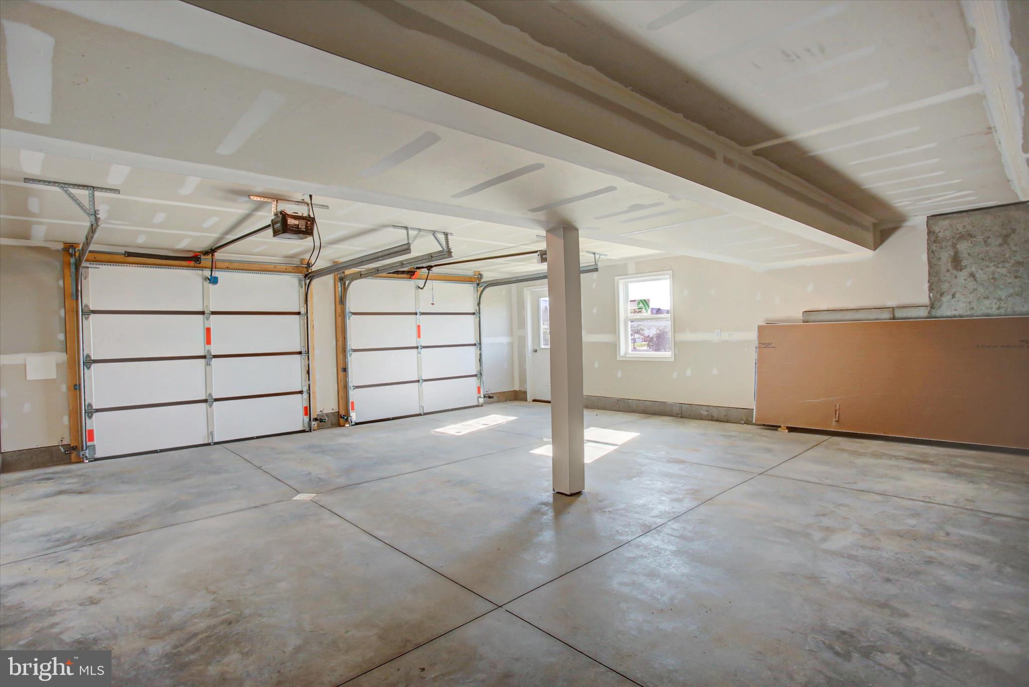 ANTIETAM COMMONS - Residential