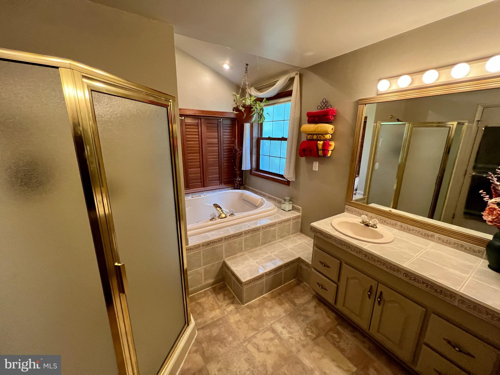 HAREWOOD PARK - Residential