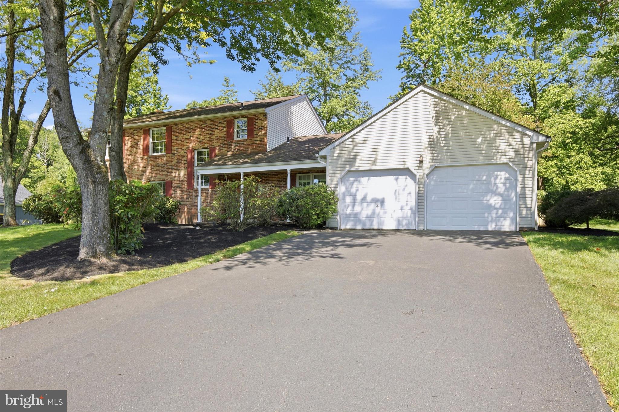 15 BROOKDALE DRIVE