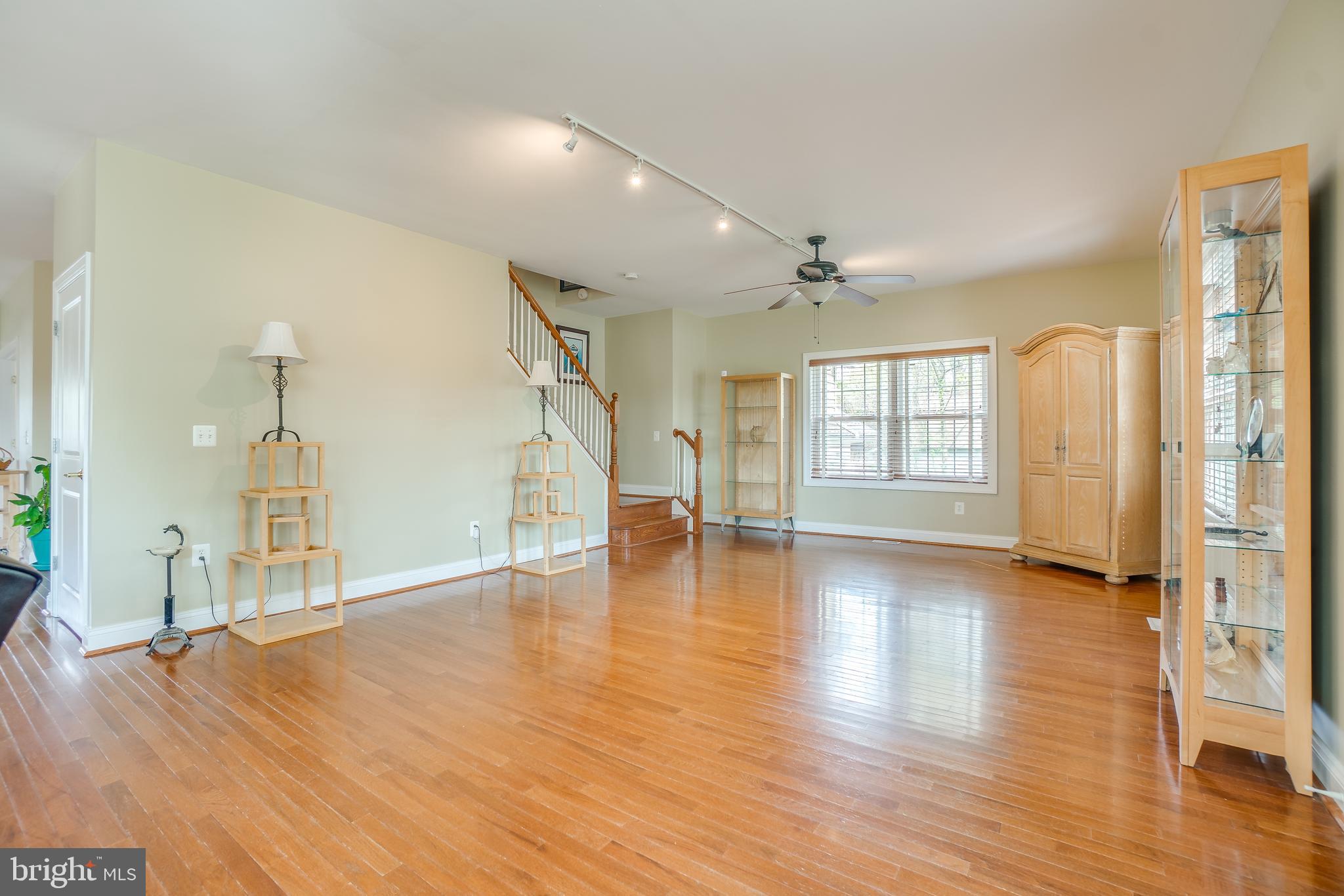 BOWLEYS QUARTERS - Residential