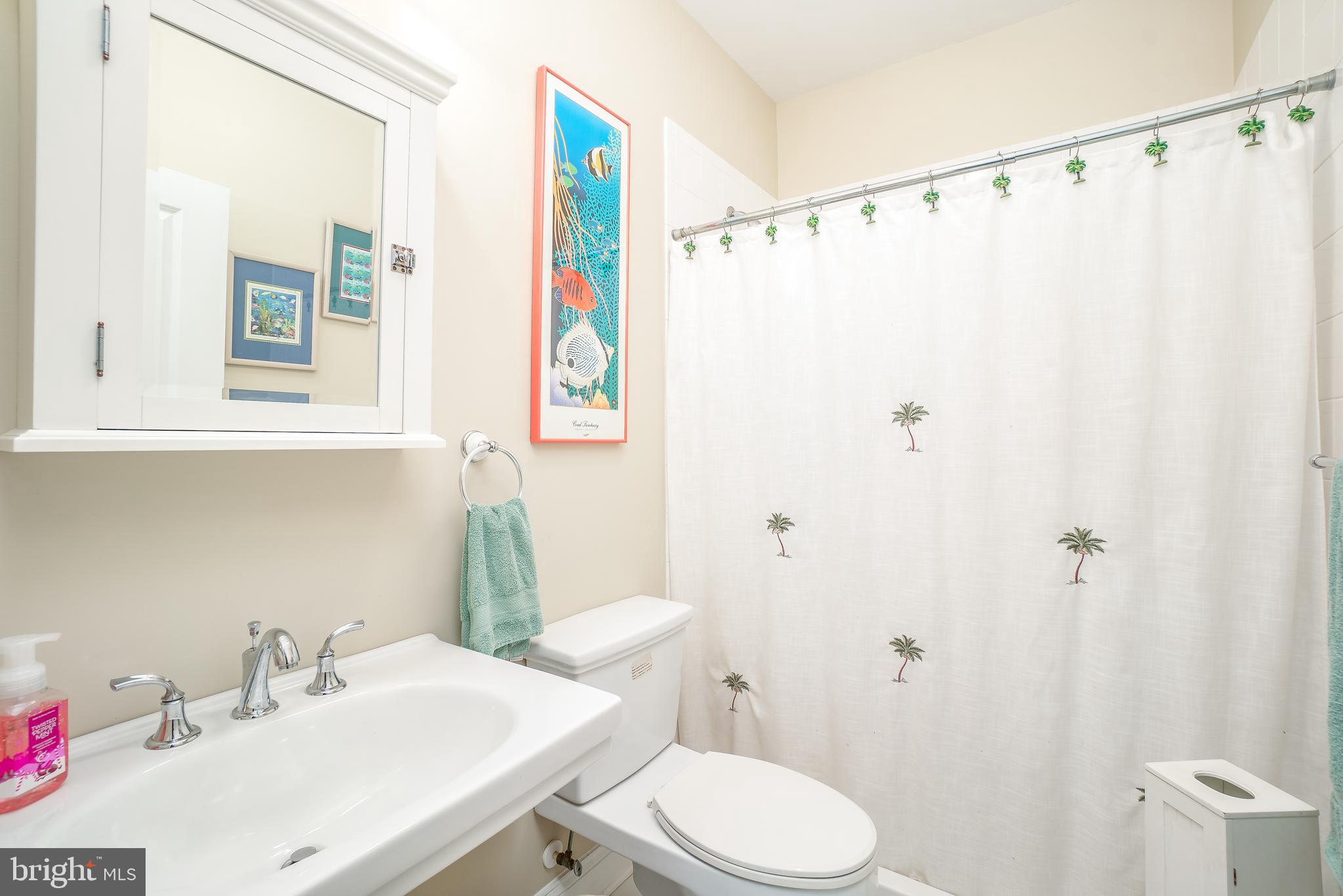 BOWLEYS QUARTERS - Residential