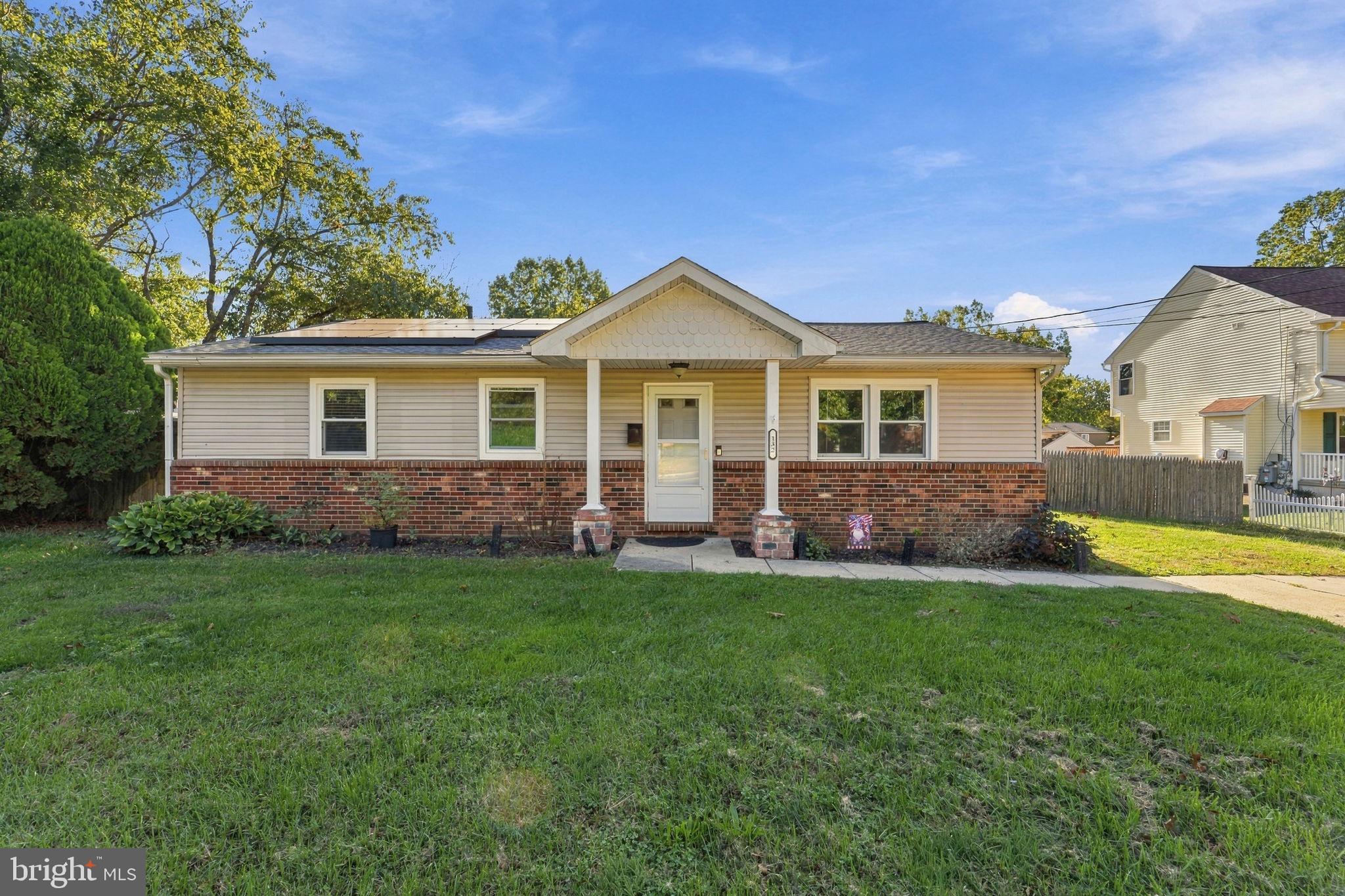 132 E TAUNTON AVENUE