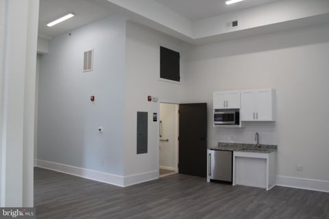 Photo of 114 W Court Street #102, WOODSTOCK, VA 22664 (MLS # VASH2013826)