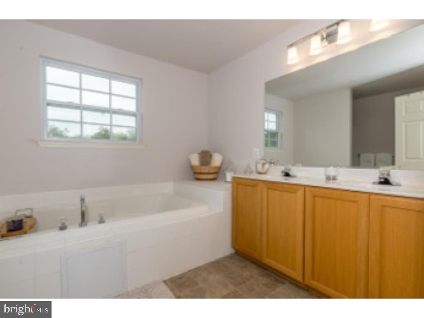 LOCKSLEY GLEN - Residential