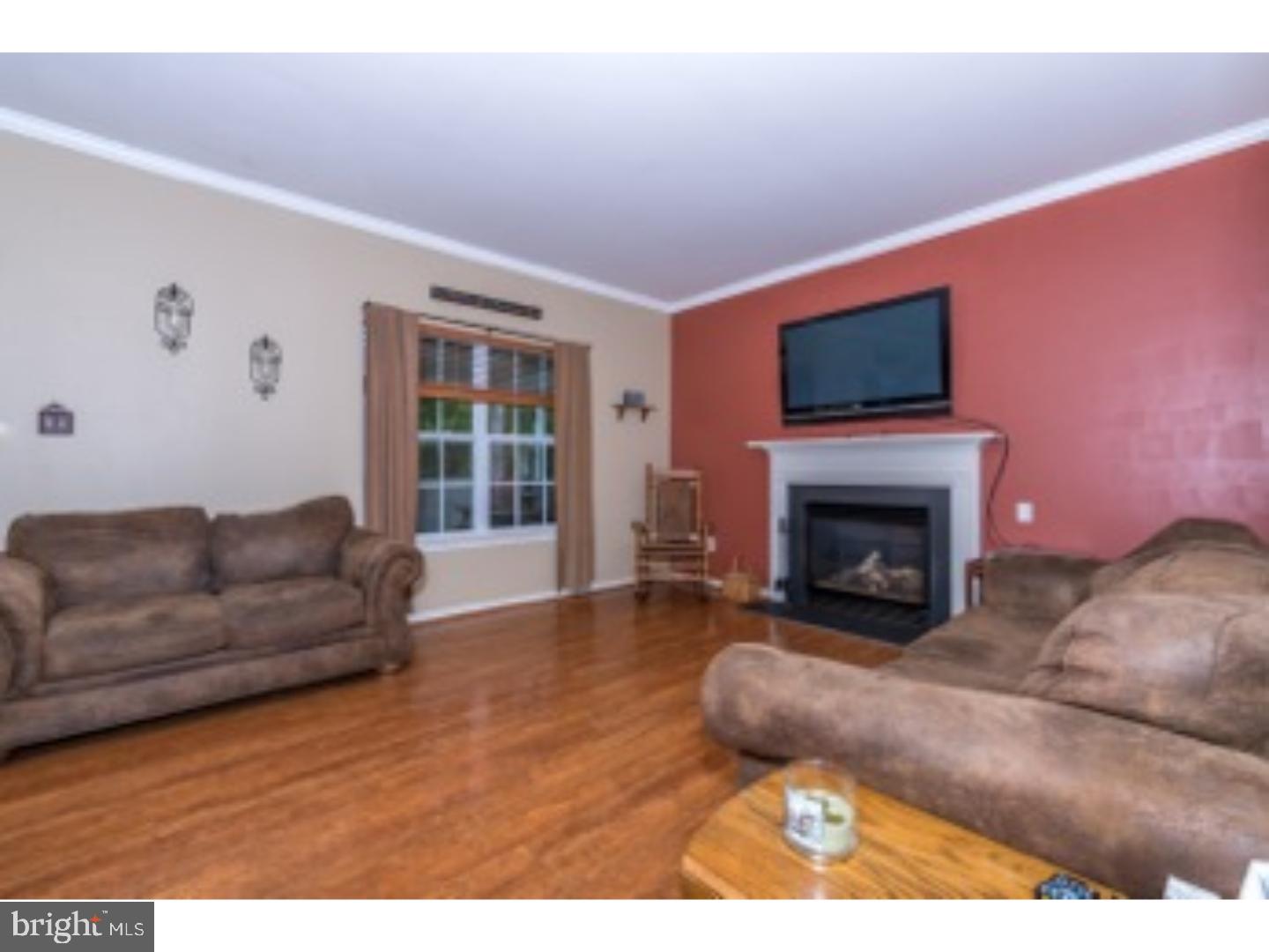 LOCKSLEY GLEN - Residential