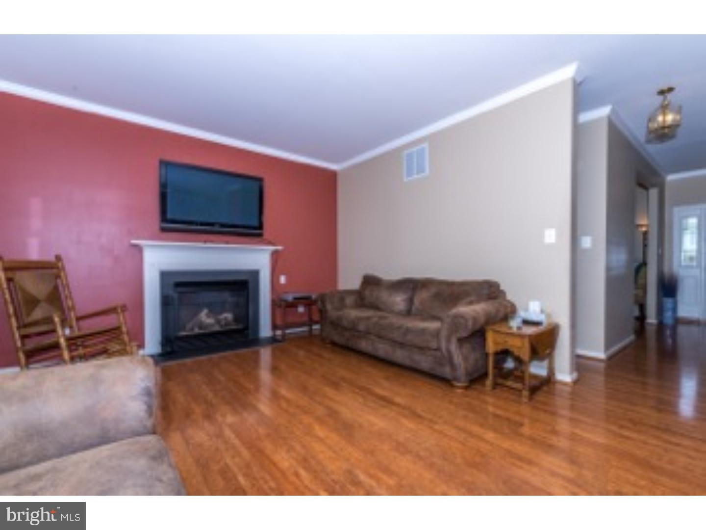 LOCKSLEY GLEN - Residential