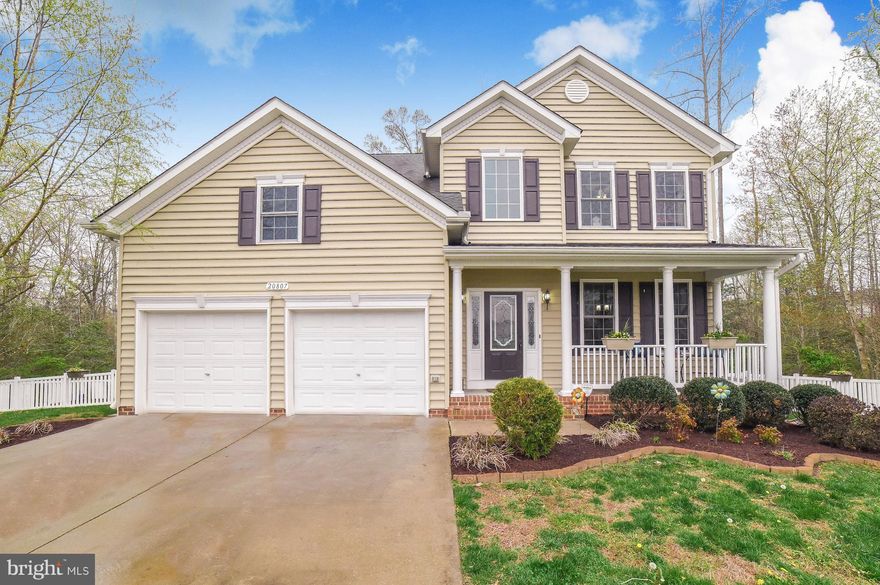 Gorgeous colonial with custom interior has all the features you're looking for. Kitchen boasts lg island, granite, stainless applian. custom tile floors & back splash. Sunroom with beautiful bamboo flooring leads to the large back deck to your custom backyard retreat, Spacious bedrooms and Ma Ba with upgraded vanities & tile. Full fin bsmnt  includes. theatre room & so much more. A must see!