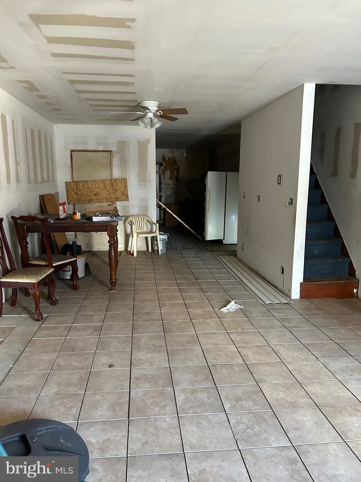 Philadelphia, Pennsylvania 19134, United States, 5 Bedrooms Bedrooms, ,1 BathroomBathrooms,Residential,Pending,7688