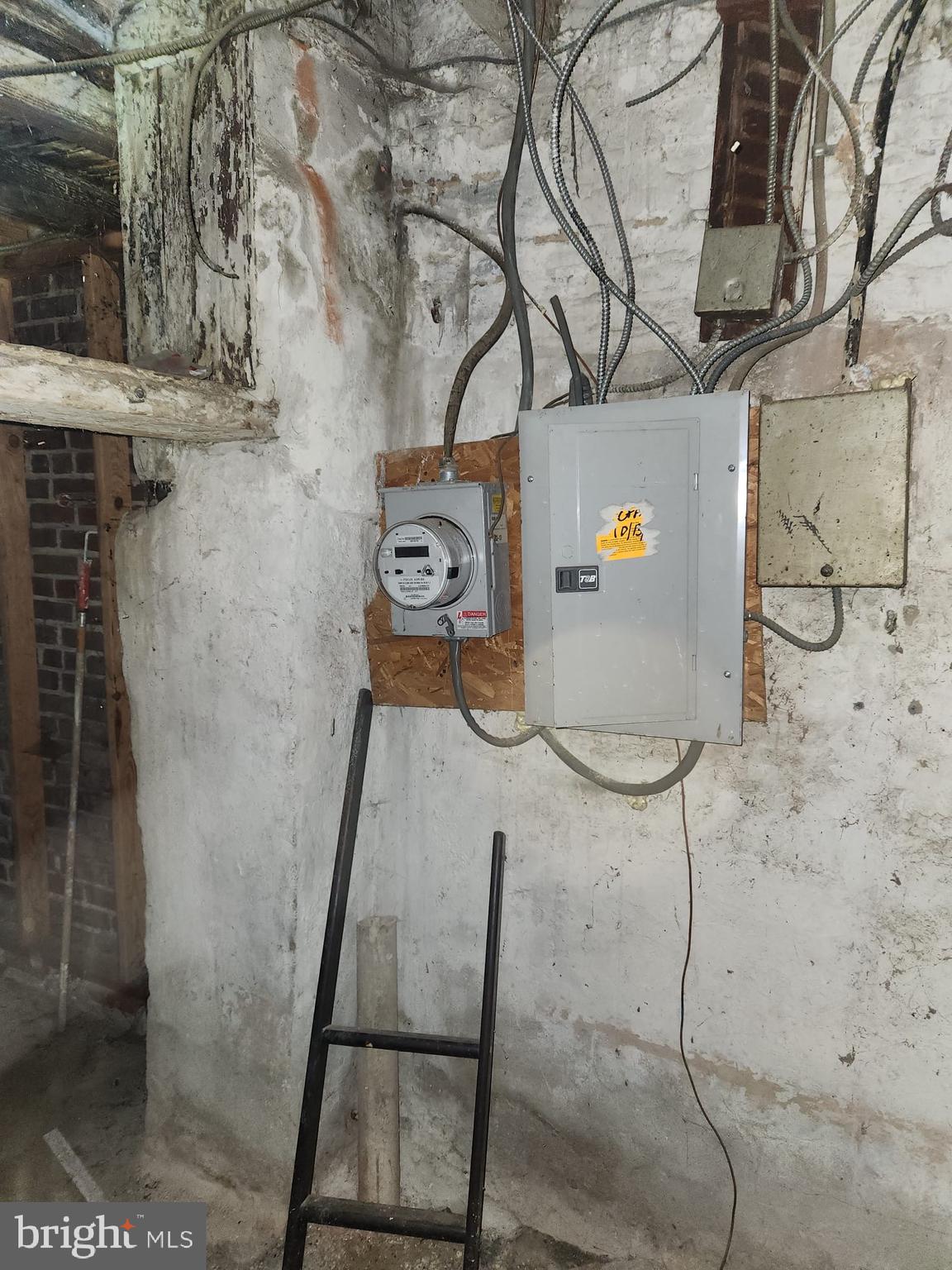 HARROWGATE - Residential