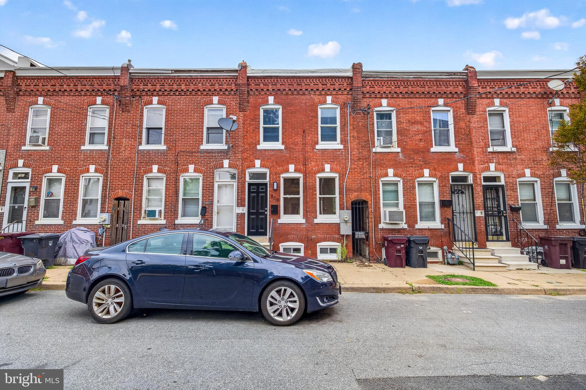 809 E SEVENTH STREET