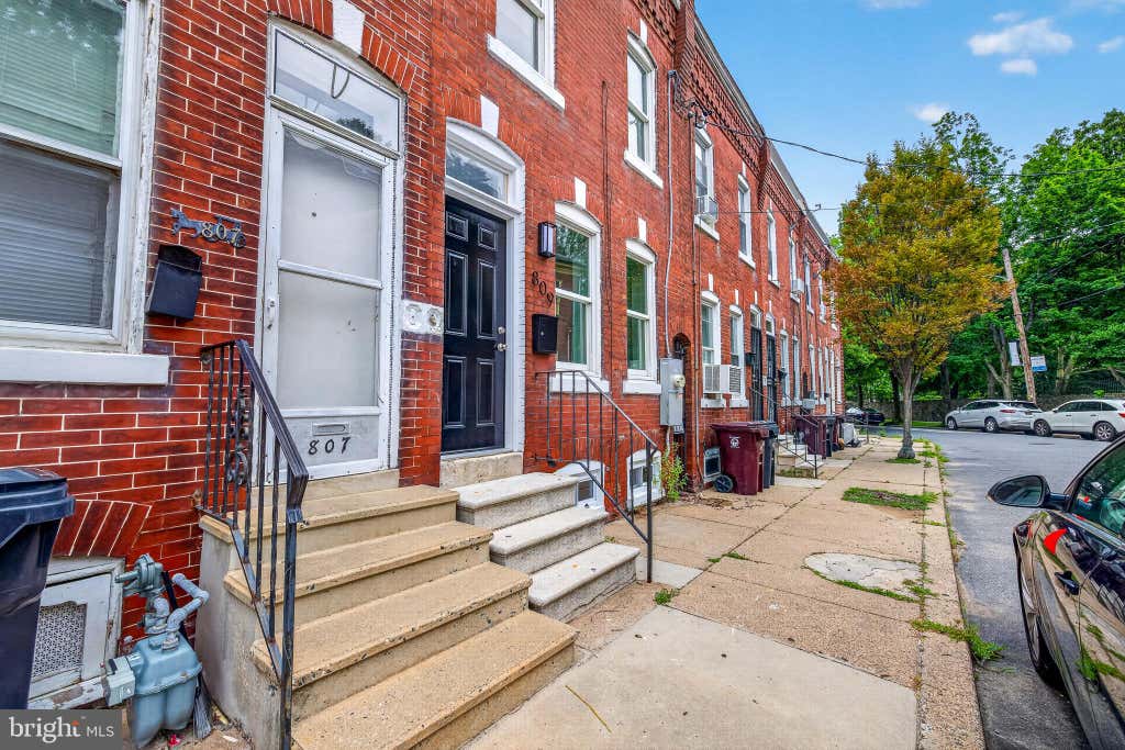 Photo of 809 E Seventh Street, WILMINGTON, DE 19801 (MLS # DENC2109902)