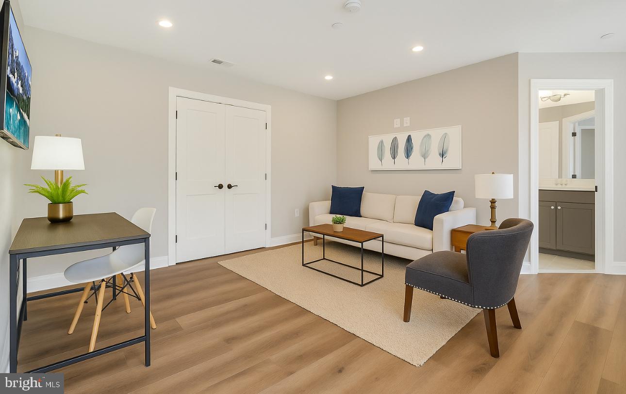 ALISON'S RIDGE - Residential