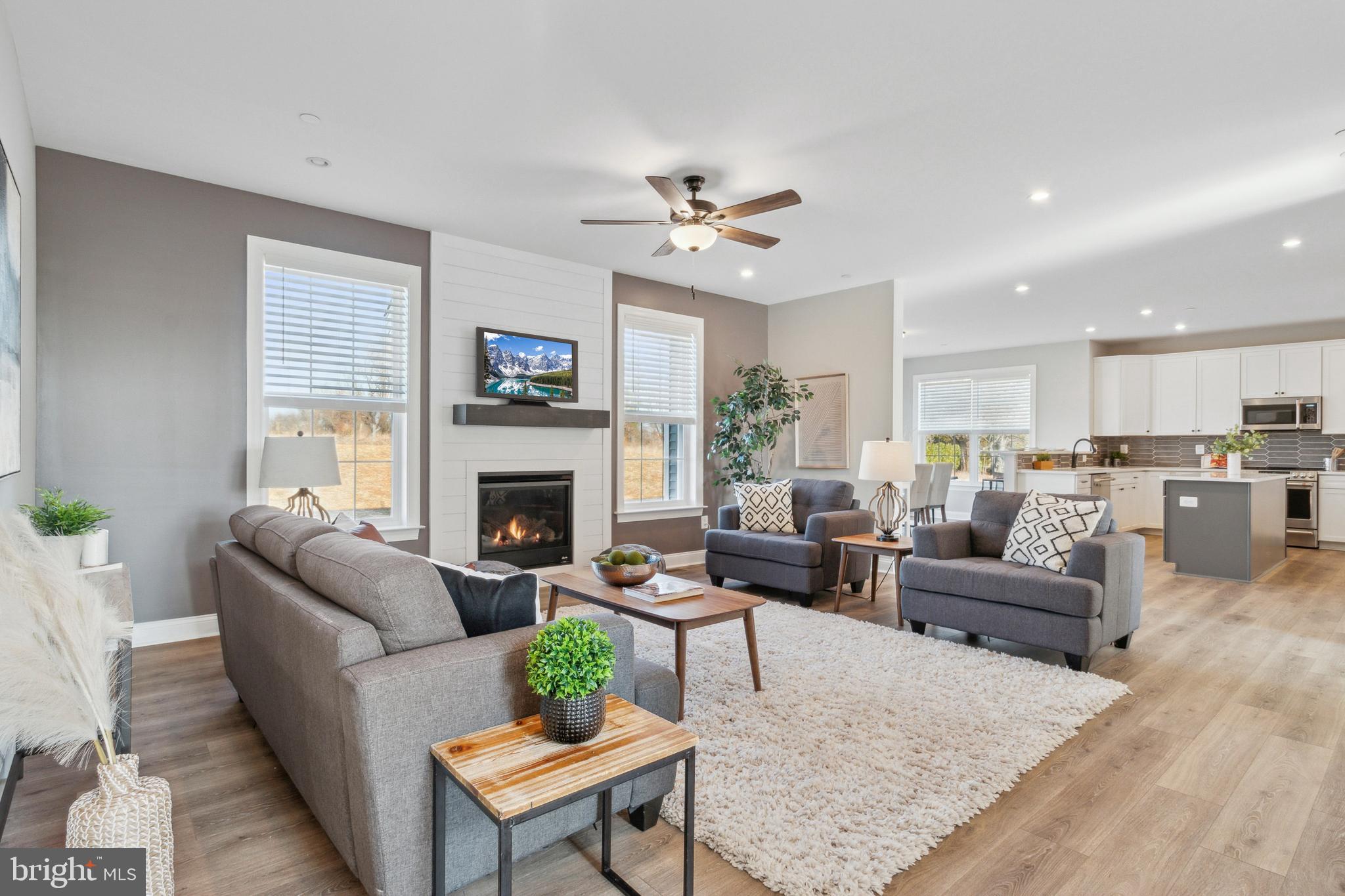 2204 ARDEN DRIVE