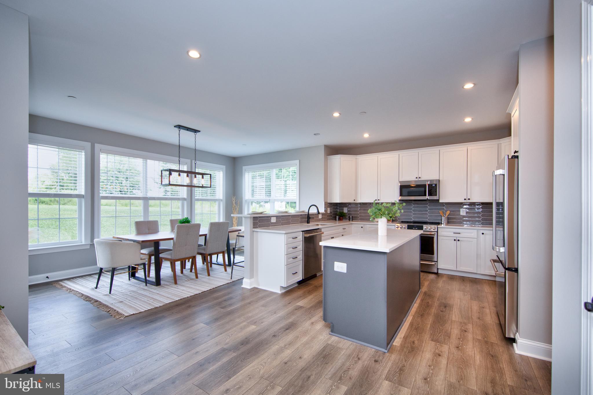 ALISON'S RIDGE - Residential