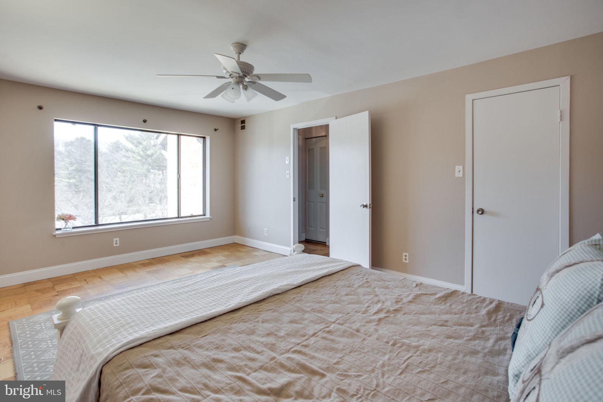 GEORGETOWN VILLAGE - Residential