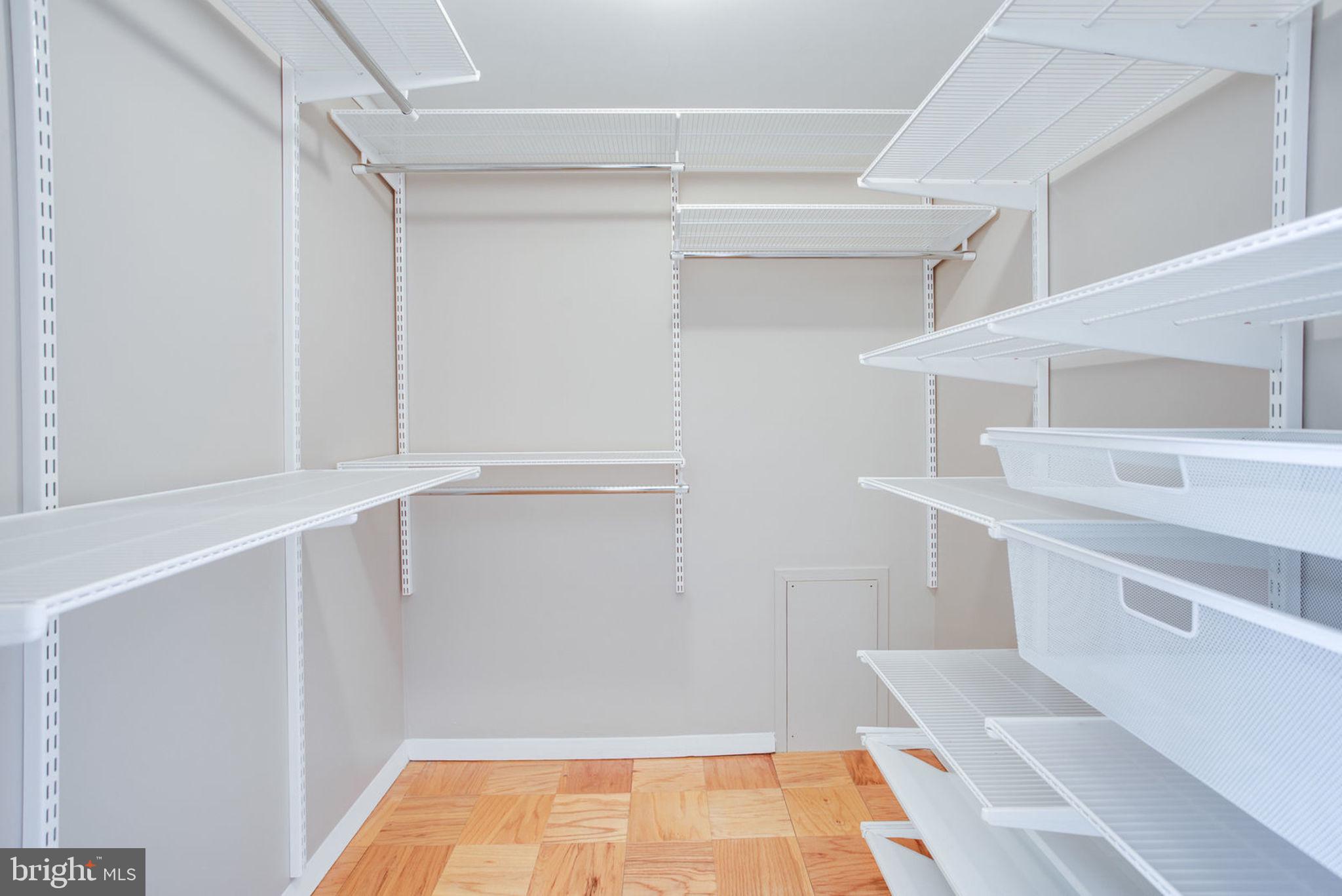 GEORGETOWN VILLAGE - Residential