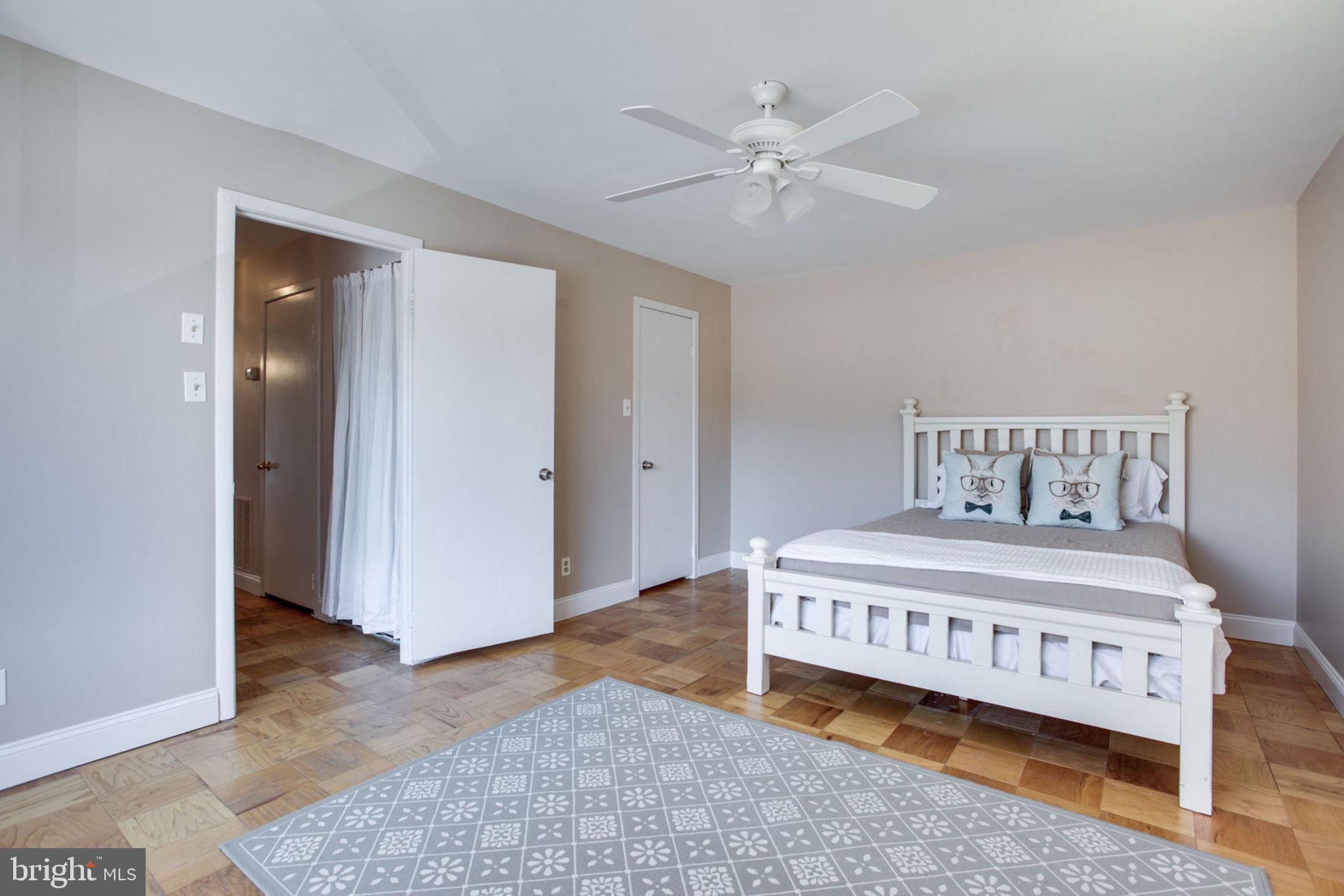 GEORGETOWN VILLAGE - Residential