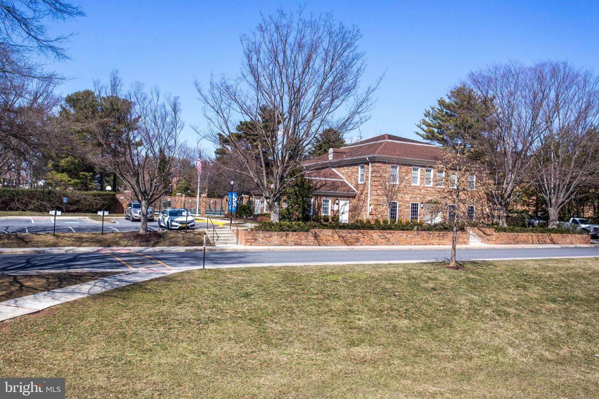 GEORGETOWN VILLAGE - Residential