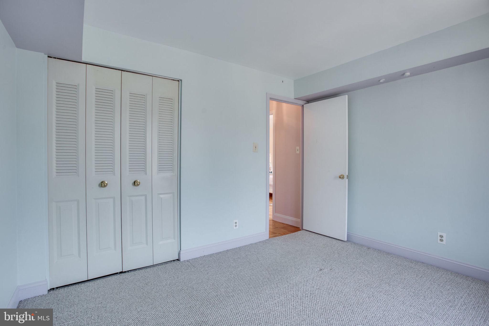 GEORGETOWN VILLAGE - Residential