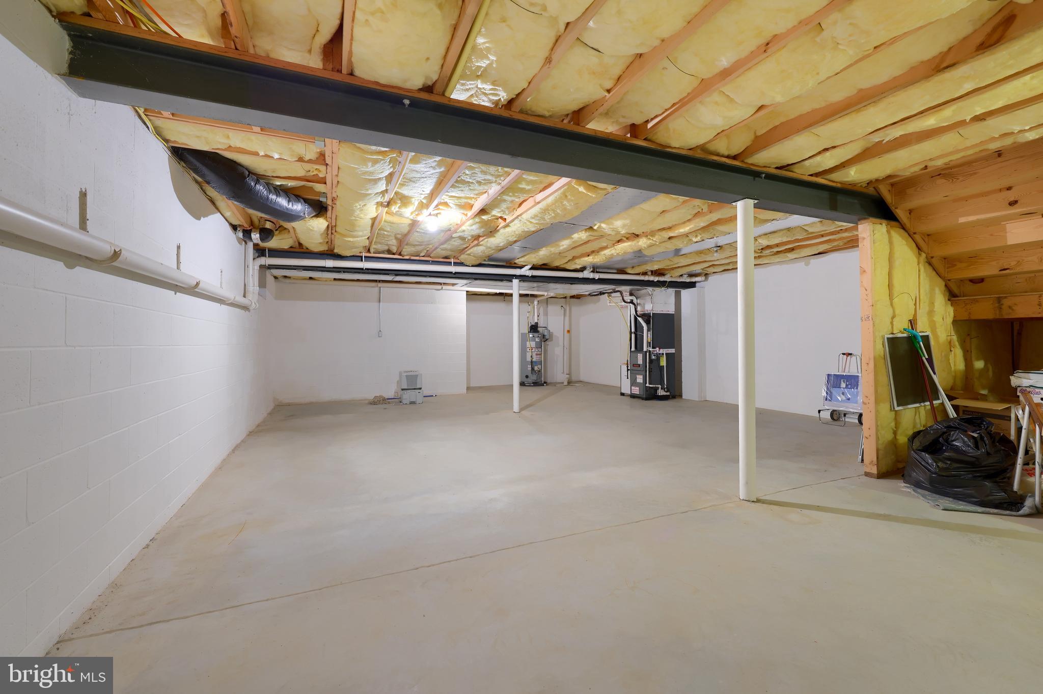 KISSEL HILL COMMONS - Residential