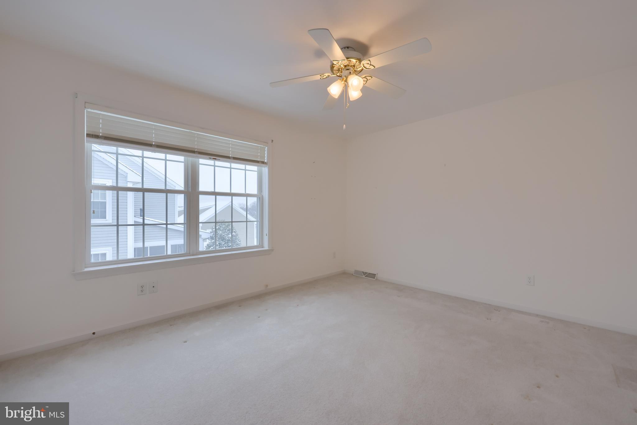 KISSEL HILL COMMONS - Residential