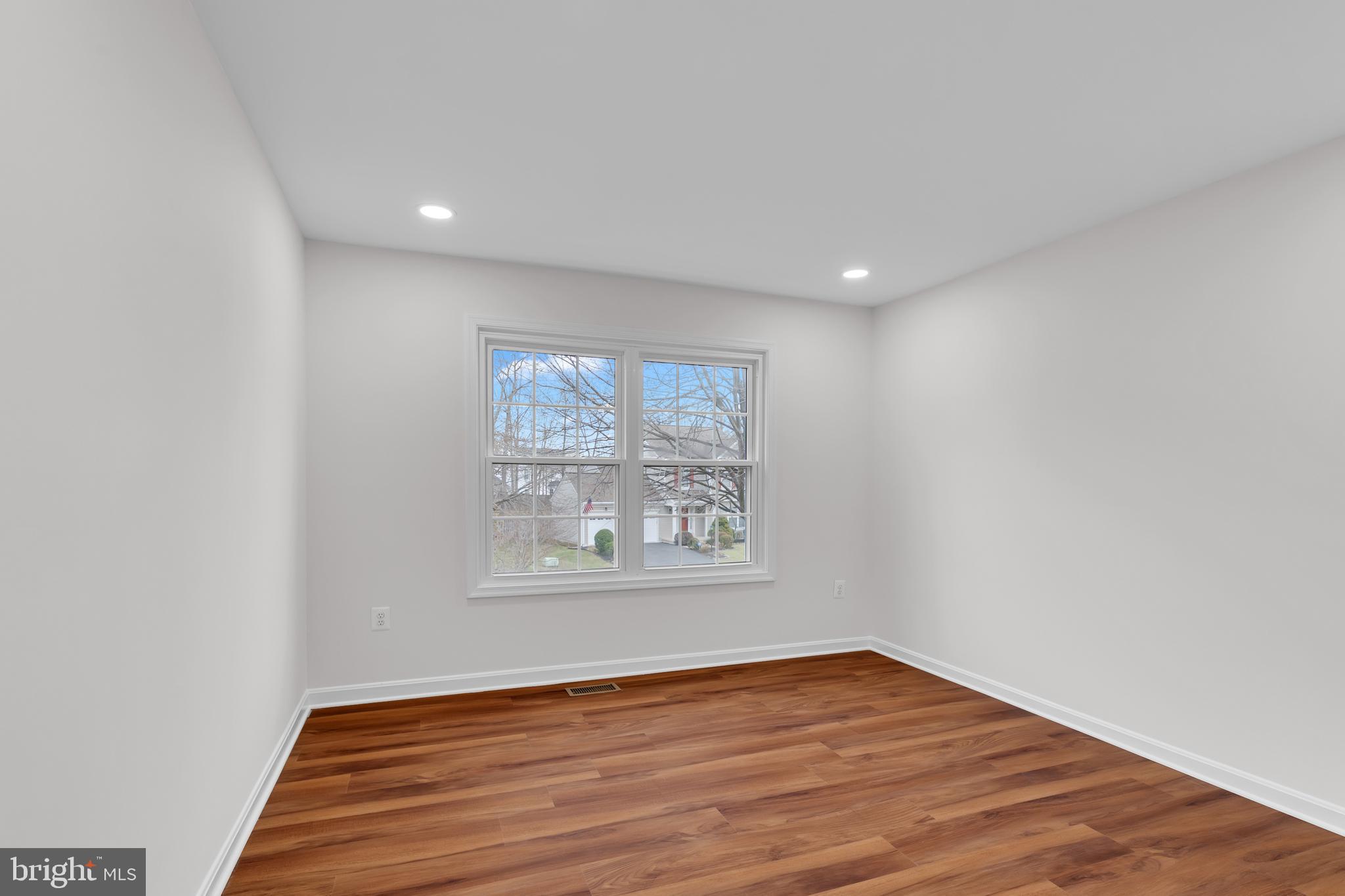 BRIDLEWOOD - Residential